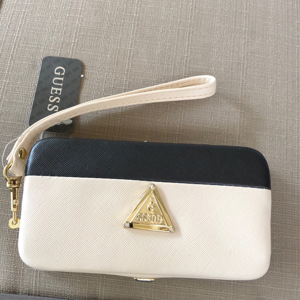 Guess phone case card holder wristlet wallet  NWT